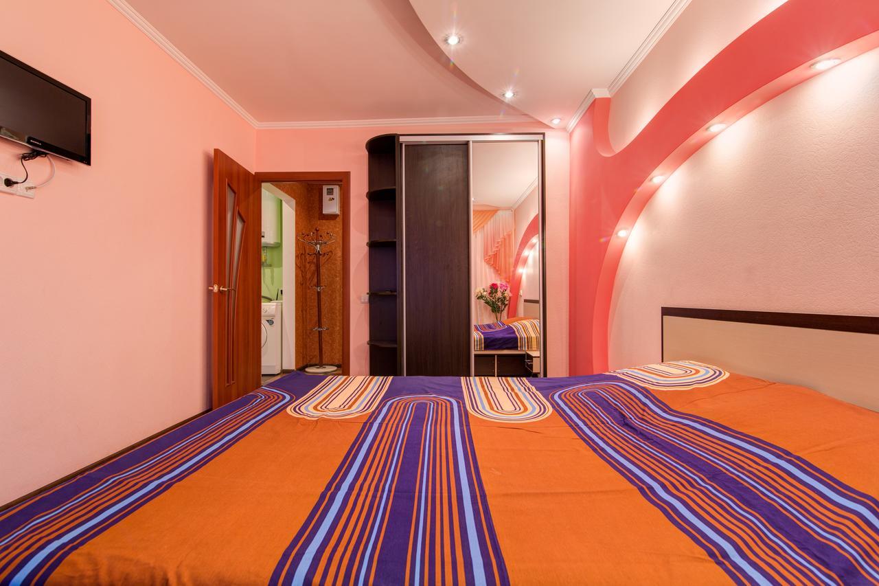 Apartment On Riverfront Of Dnepr Dněpropetrovsk Exteriér fotografie